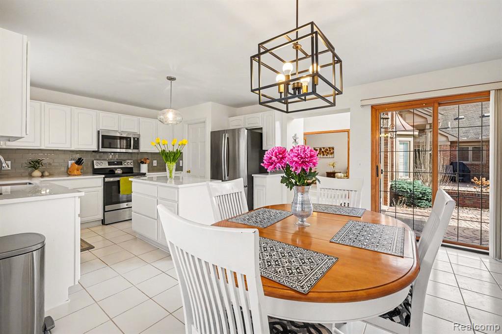 54568 Marissa Court, Utica, MI 48316 — Photo 5