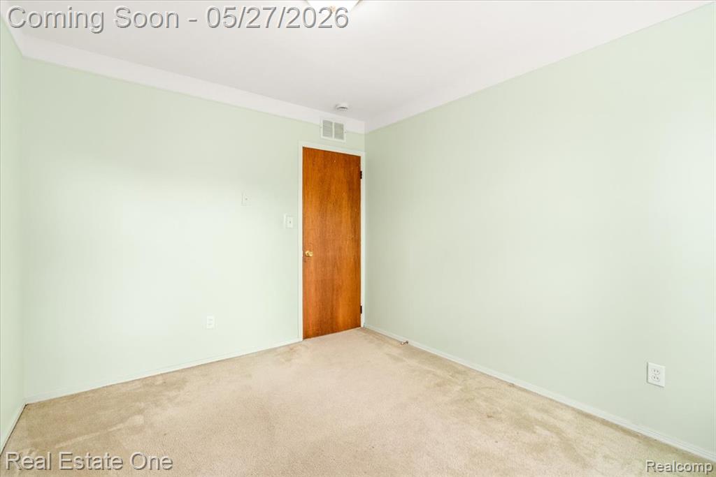 29737 Brandt Court, Garden City, MI — Photo 23