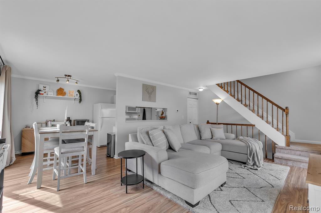 23625 STONEHENGE Boulevard, Novi, MI — Photo 4