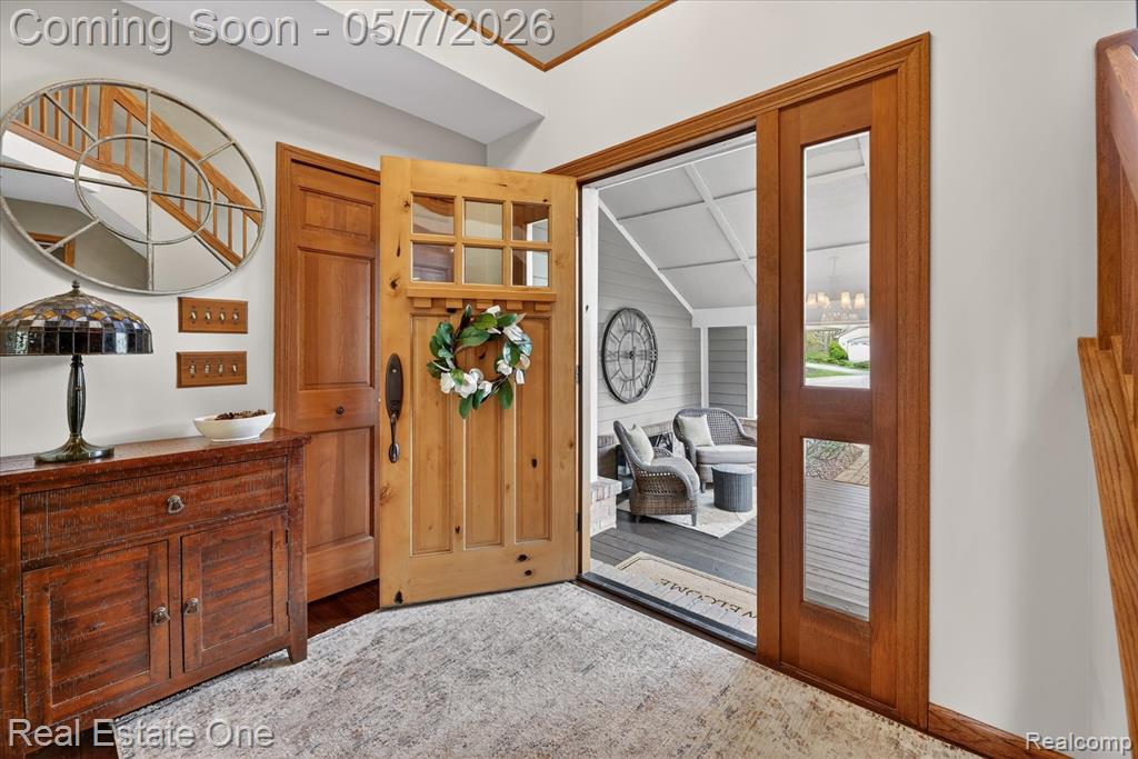38967 Holsworth Court, Farmington, MI 48331 — Photo 7