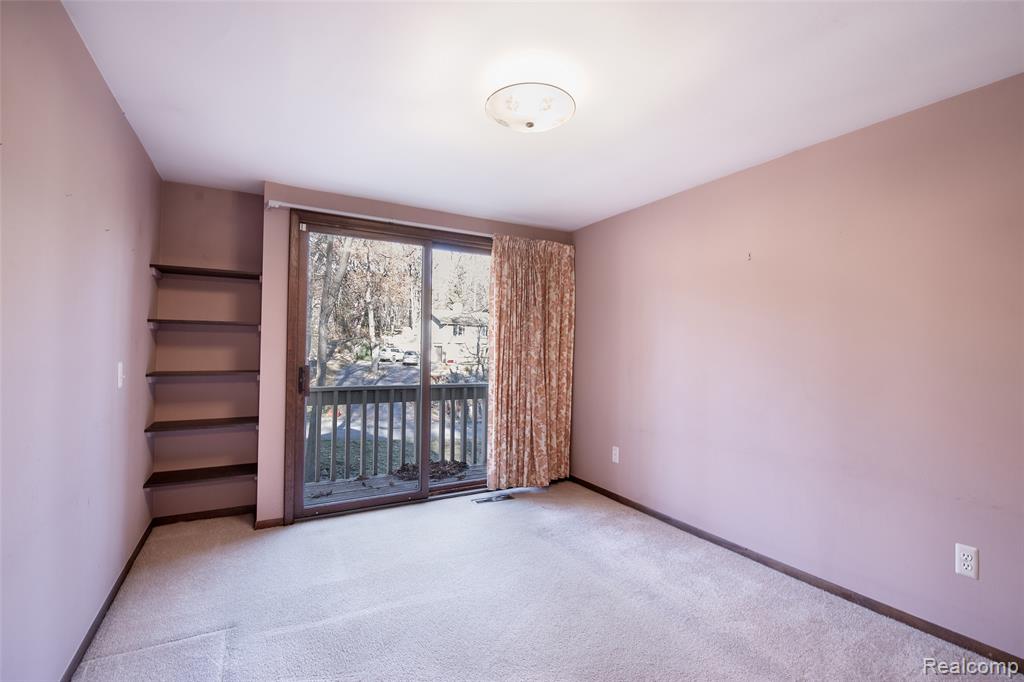 4993 Tiohero Boulevard, Clarkston, MI 48348 — Photo 39