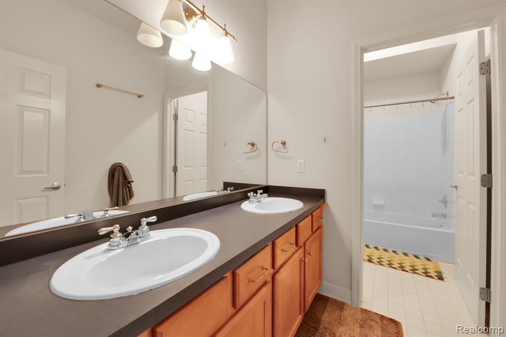 49979 HANCOCK Street, Canton, MI 48188 — Photo 14
