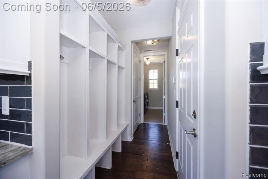 57558 Stoneleigh Drive, South Lyon, MI 48178 — Photo 38