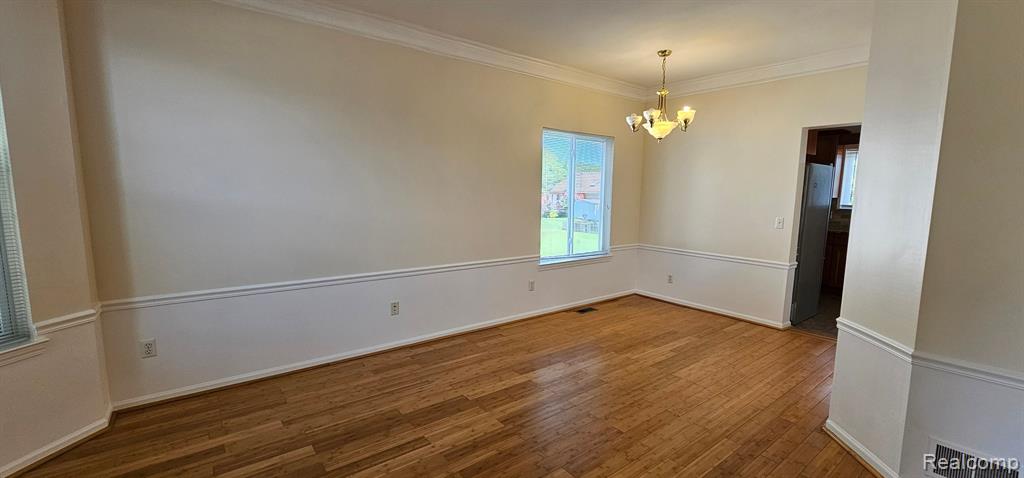 7027 HOGAN Drive, Ypsilanti, MI 48197 — Photo 14