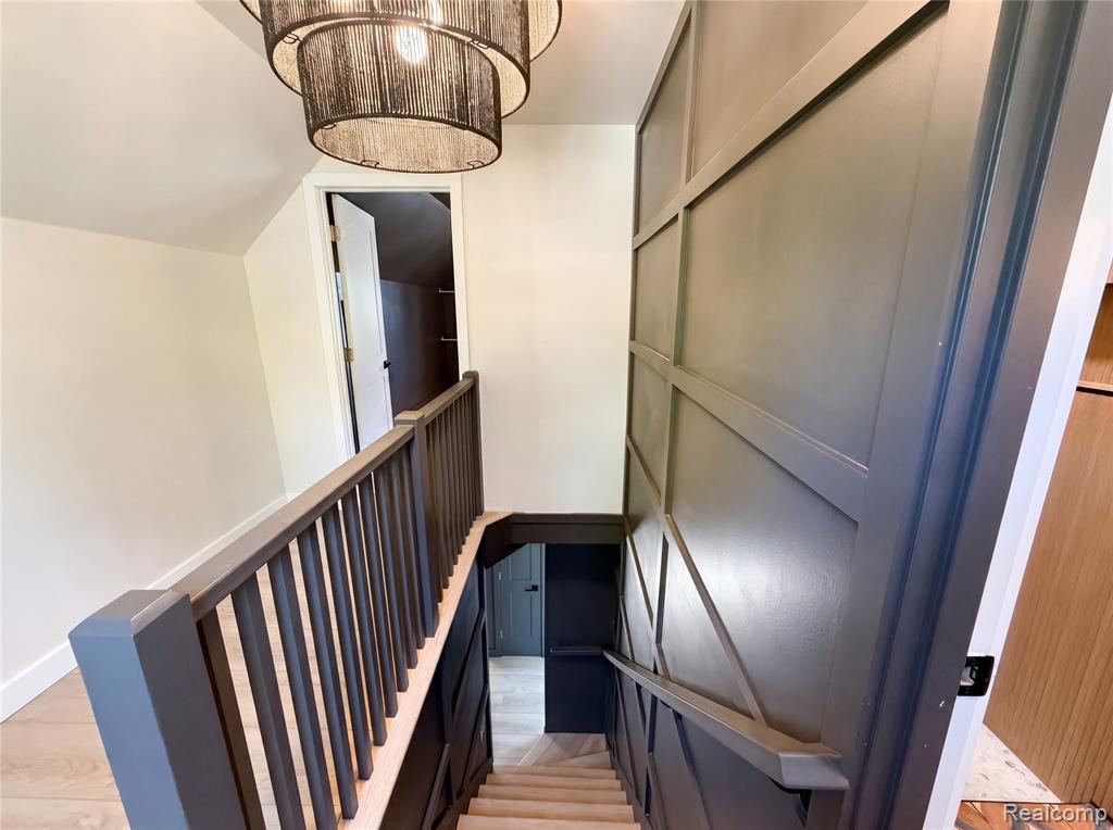 492 Algene Street, Lake Orion, MI 48362 — Photo 17