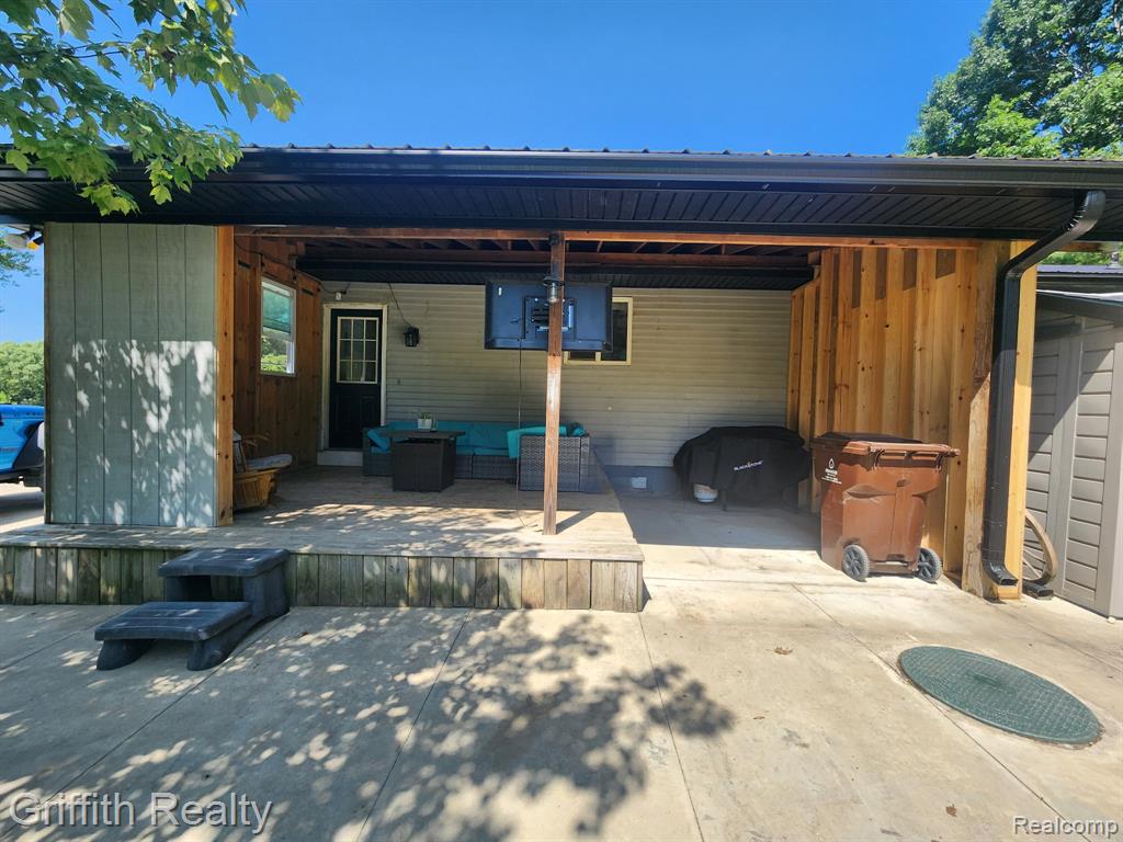 3148 Hogback Road, Fowlerville, MI 48836 — Photo 72