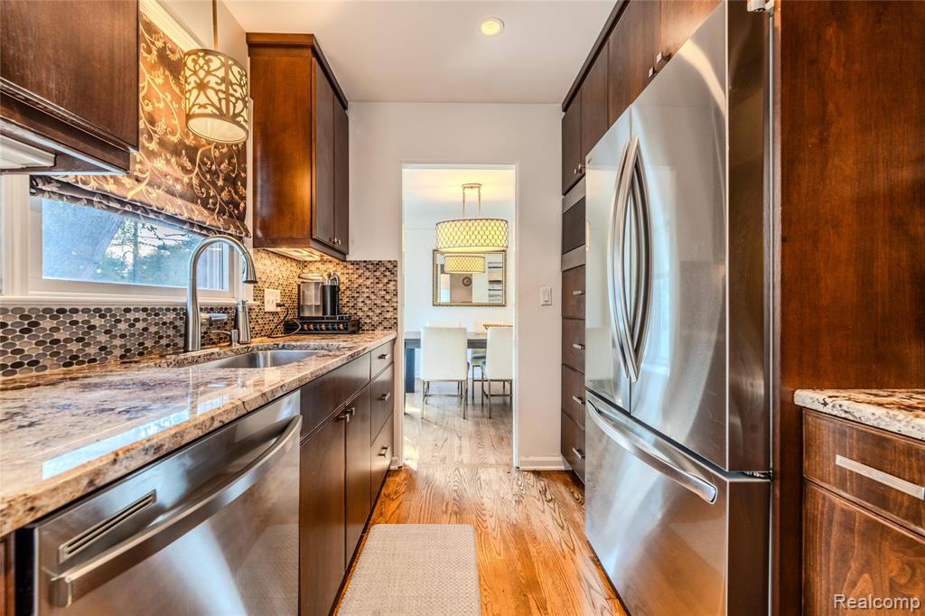 16991 Kirkshire Avenue, Beverly Hills, MI 48025 — Photo 11