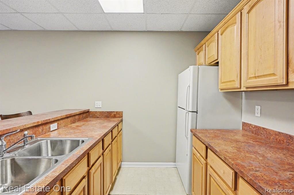 686 W Bluff Court, 23, Rochester Hills, MI 48307 — Photo 29