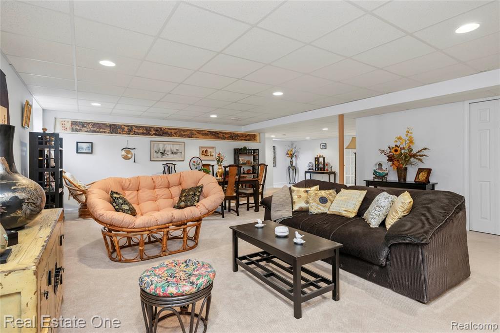 7026 Daventry Woods Drive, West Bloomfield, MI — Photo 48