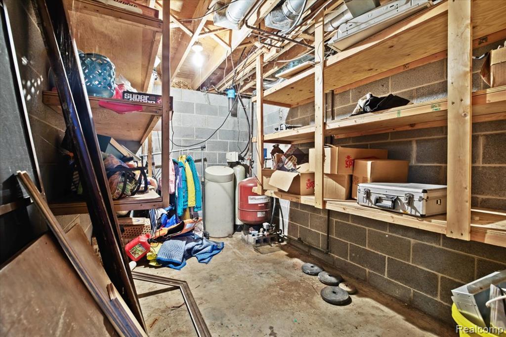 60023 Trailwood Street, Washington, MI — Photo 28