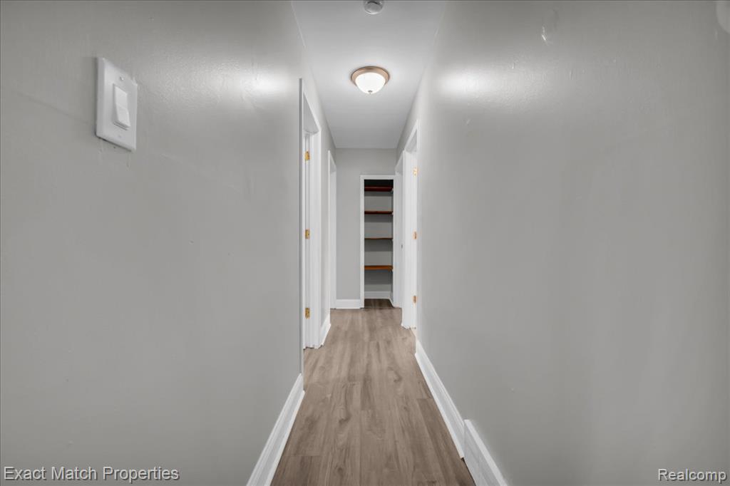 724 Parkwood Avenue, Pontiac, MI 48340 — Photo 16
