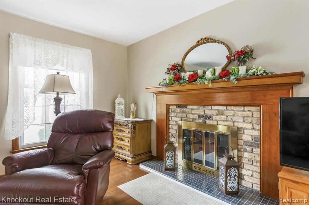 4 MARY LANE COURT, Frankenmuth, MI 48734 — Photo 11