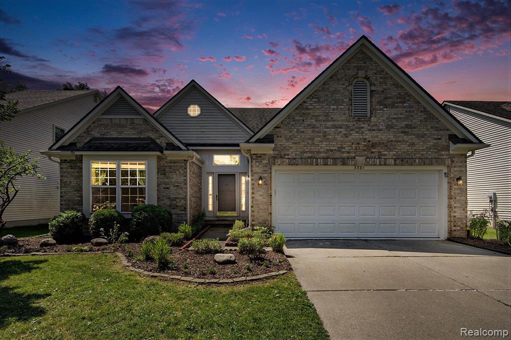 3381 CROMWELL Road, Ann Arbor, MI 48105 — Photo 2