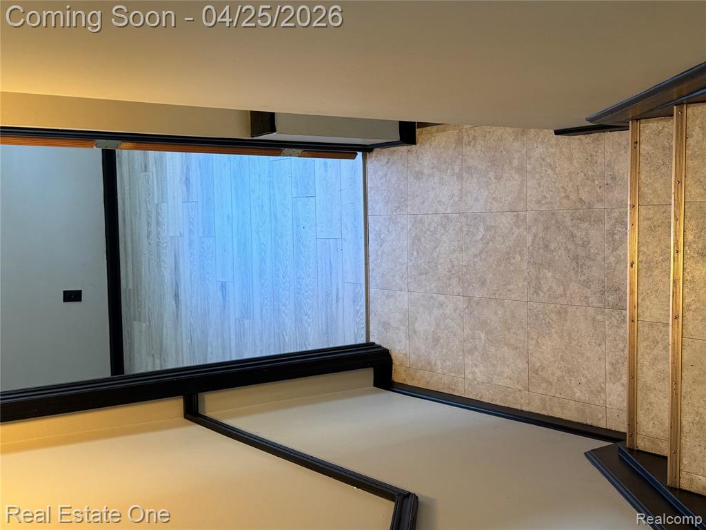 148 Marion Avenue, Waterford, MI 48328 — Photo 18