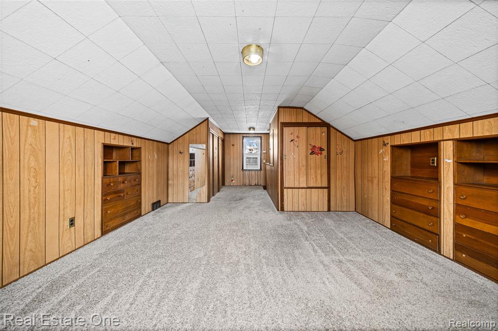 20688 Fleetwood Drive, Harper Woods, MI 48225 — Photo 28