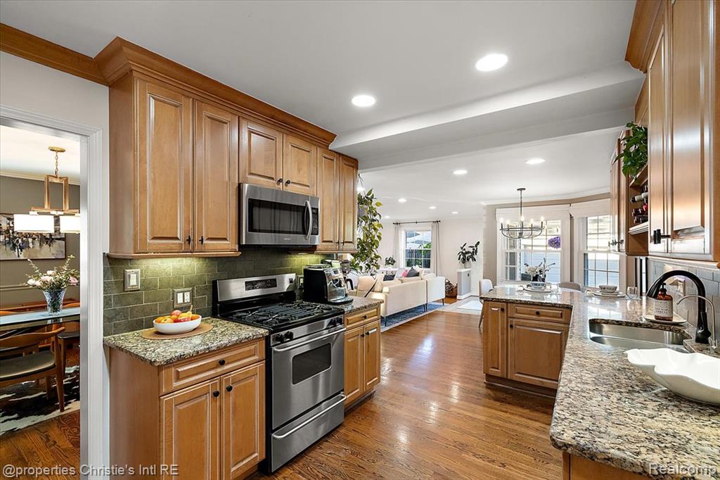 206 McKinley Avenue, Grosse Pointe Farms, MI 48236 — Photo 15