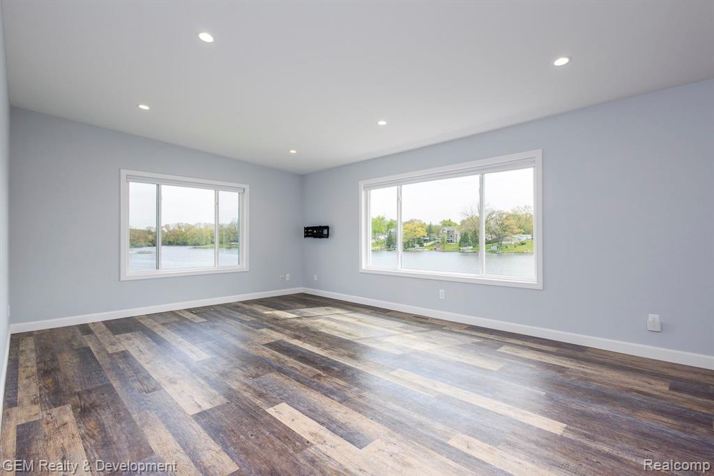 8081 Granada Avenue, Brighton, MI 48114 — Photo 20