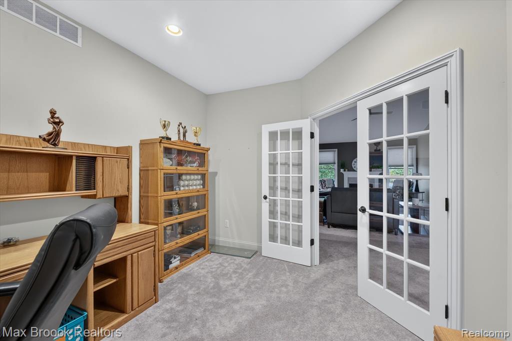 13141 Harbor Landings Drive, 76, Fenton, MI 48430 — Photo 8