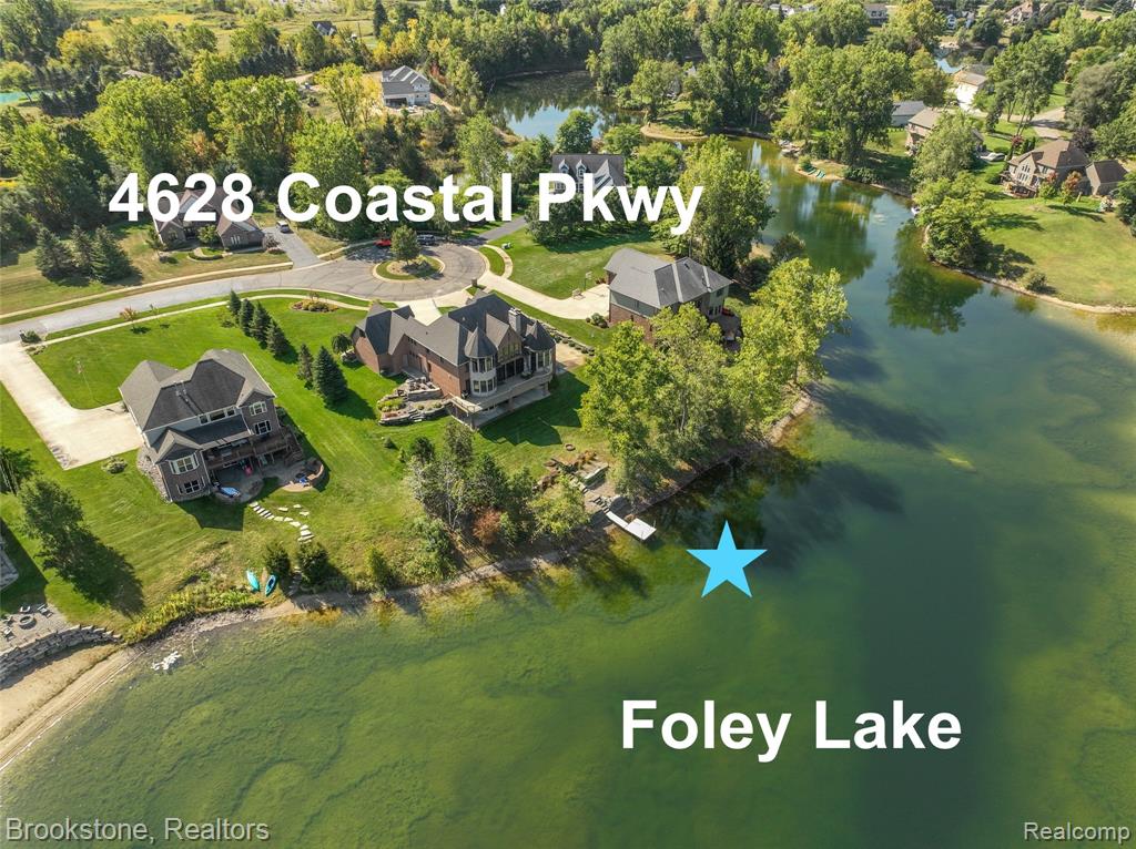 4628 COASTAL PKWY, White Lake, MI — Photo 2