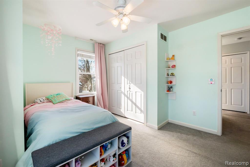 551 Auburn, Plymouth, MI 48170 — Photo 38