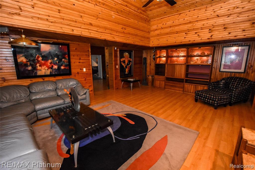 5160 Fenton Road, Fenton, MI 48430 — Photo 25