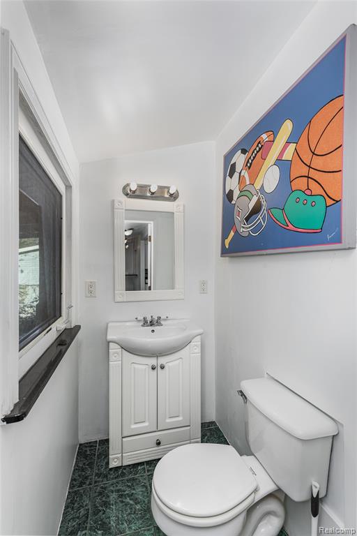 2320 Belle Glade Court, Fenton, MI 48430 — Photo 11