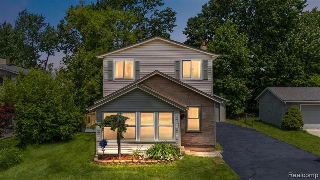 433 CHERRY Drive, Troy, MI 48083 — Photo 2