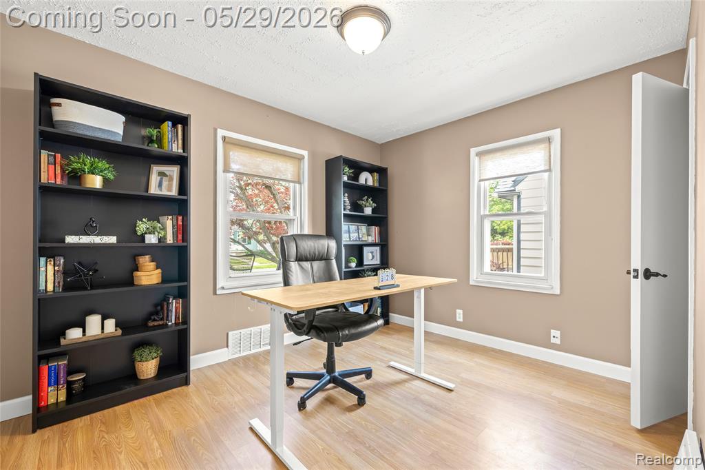 1019 Hoffman Avenue, Royal Oak, MI 48067 — Photo 17