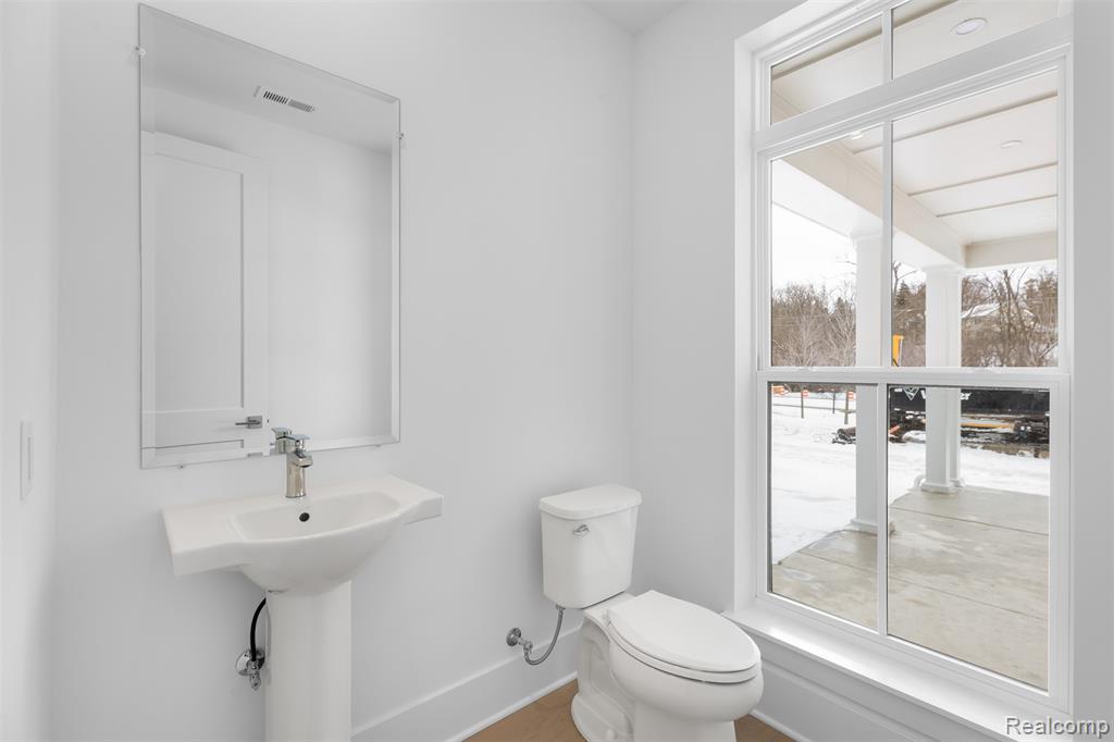 106 Apaloosa, Northville, MI, 48167