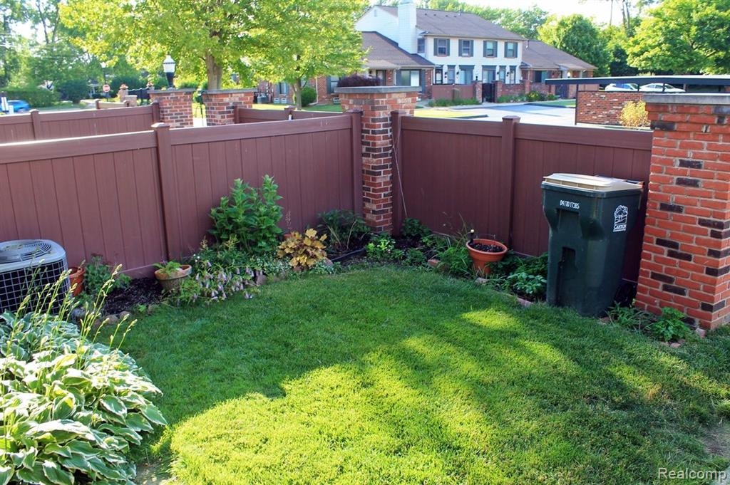 41361 NORTHWIND Drive, 205, Canton, MI 48188 — Photo 31