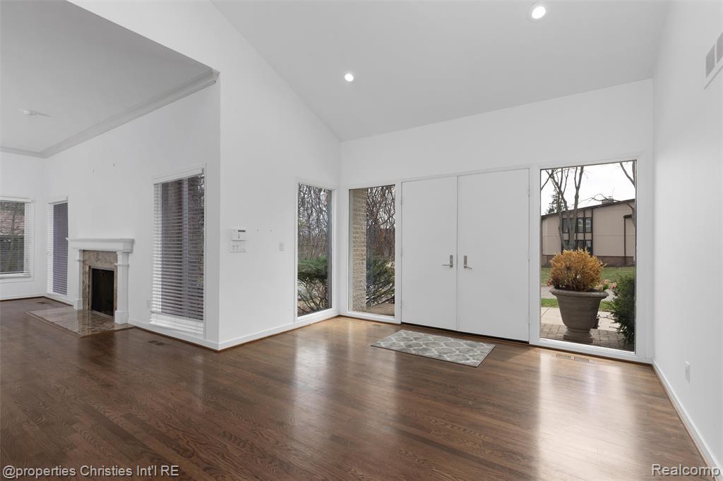 4768 Wendrick Drive, West Bloomfield, MI 48323 — Photo 8