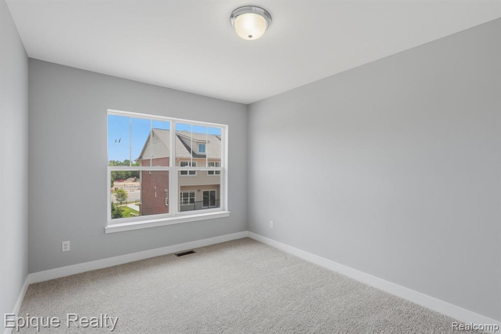 25558 Grandview Lane, 38, Novi, MI — Photo 14