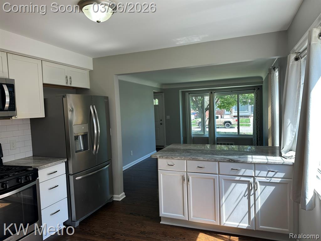 20498 Country Club Drive, Harper Woods, MI 48225 — Photo 7