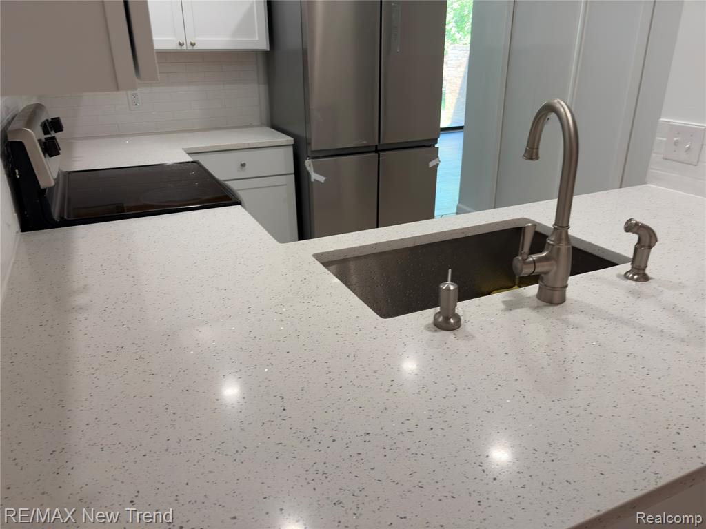 6200 Andrea Lane, West Bloomfield, MI — Photo 10