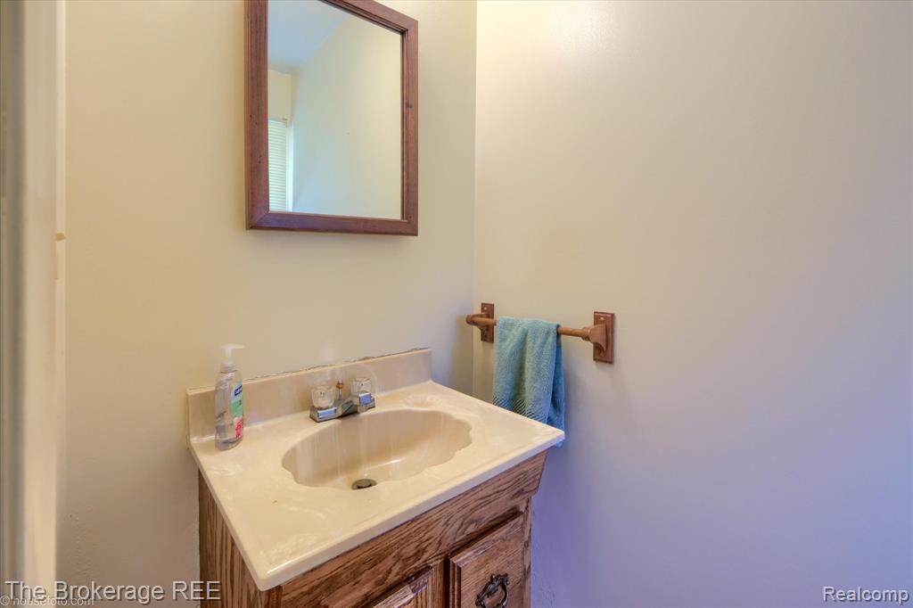 5312 Michael Court, Grand Blanc, MI 48439 — Photo 27