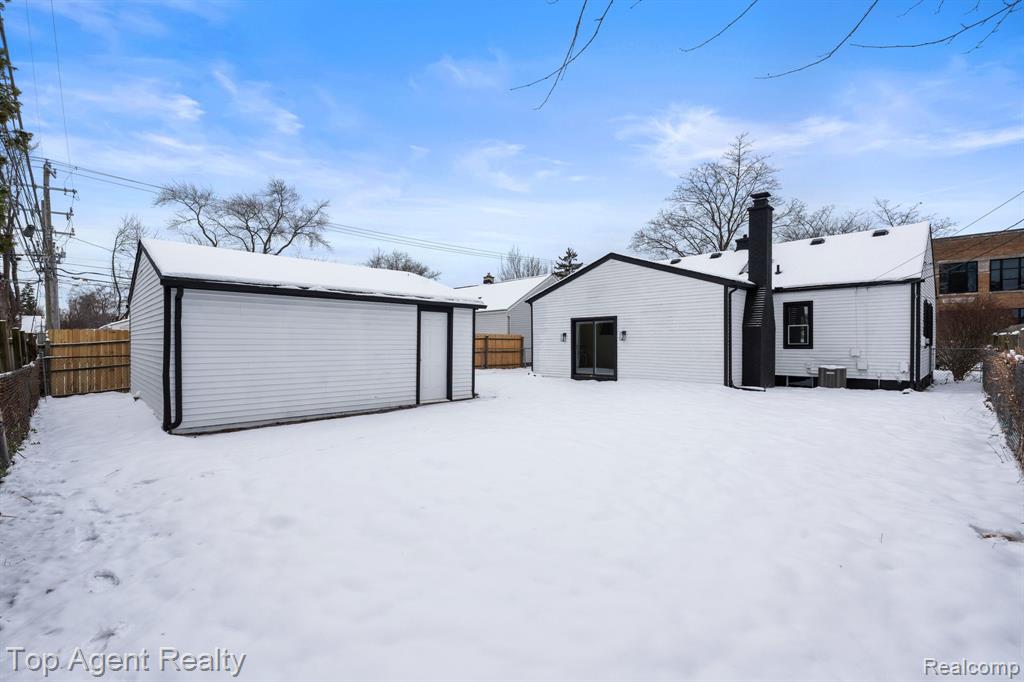 4048 Royal Avenue, Berkley, MI 48072 — Photo 32