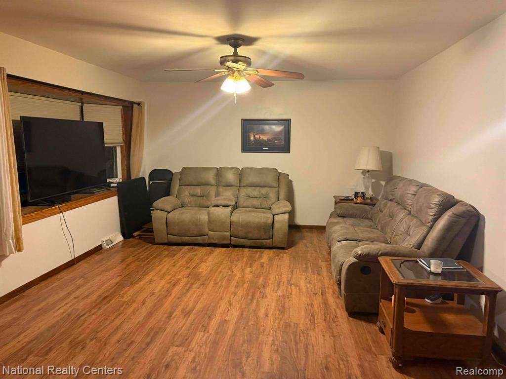 27125 Delos Road, New Boston, MI 48164 — Photo 44
