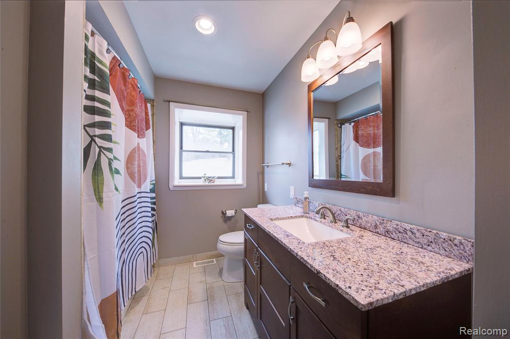 2718 Sexton Road, Howell, MI 48843 — Photo 17