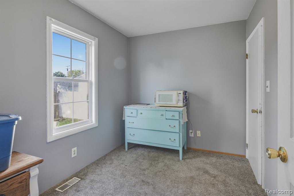 934 Cherry Street, Monroe, MI 48161 — Photo 14