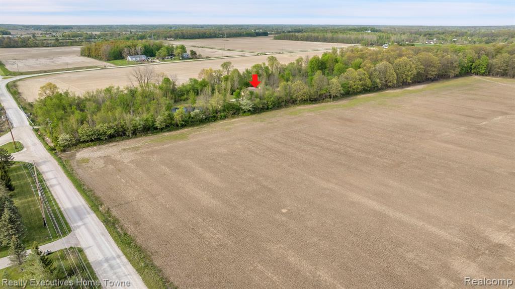 1050 WALES RIDGE Road, Wales, MI — Photo 38