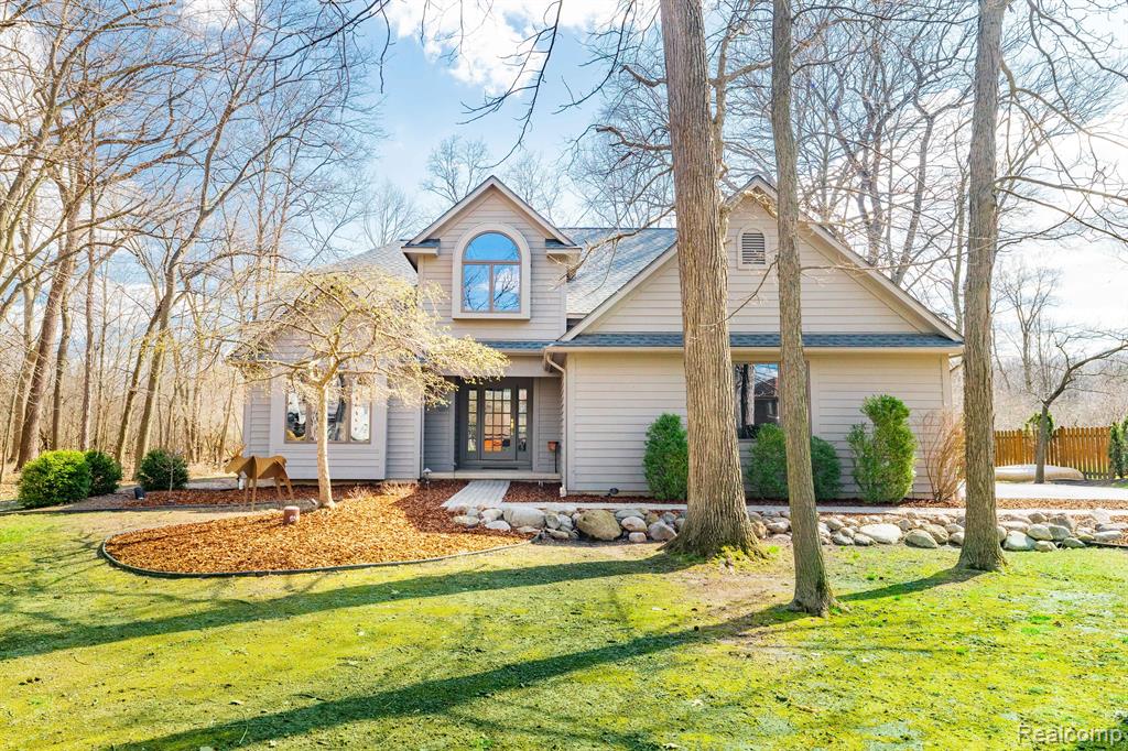 8555 Island Boulevard, Grosse Ile, MI 48138 — front exterior