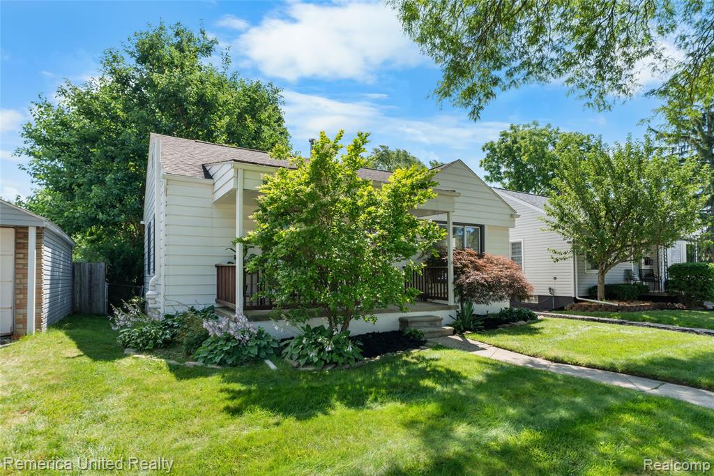 717 S Edgeworth Avenue, Royal Oak, MI 48067 — Photo 3