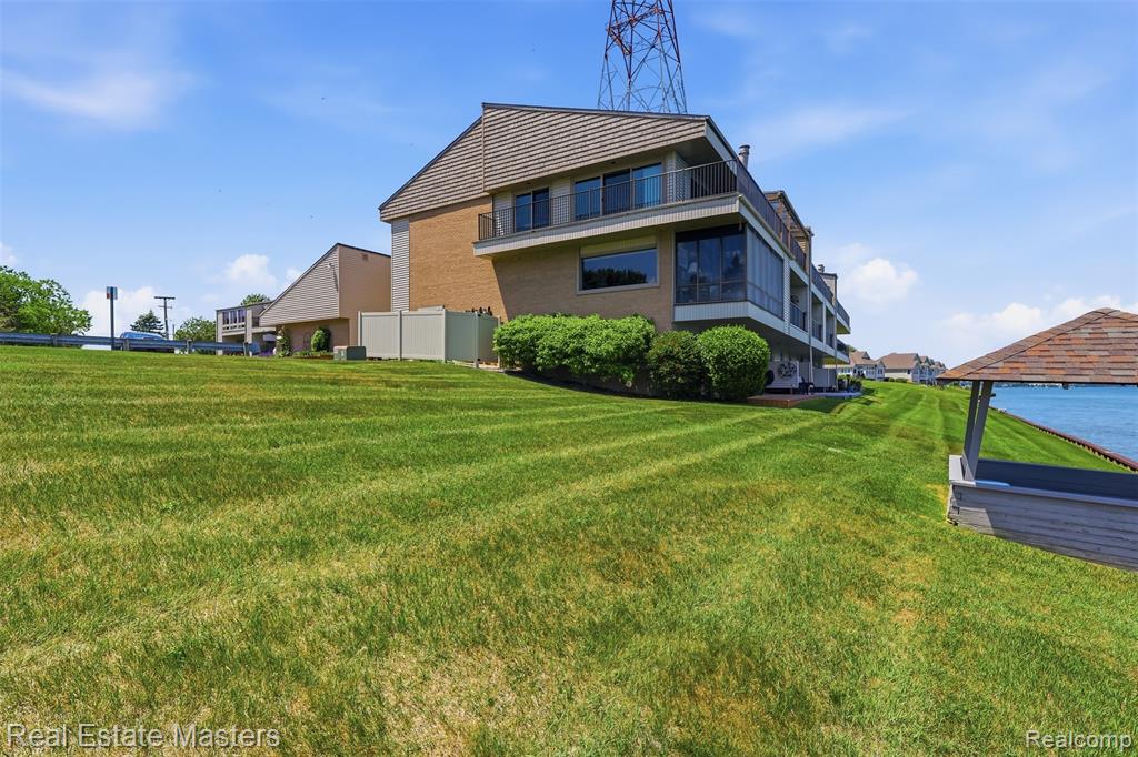 3997 River Road, 6, East China, MI — Photo 8