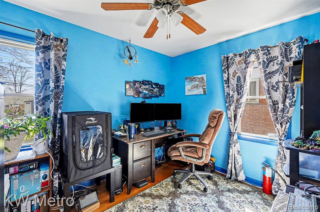 311 Pioneer Drive, Pontiac, MI 48341 — Photo 13