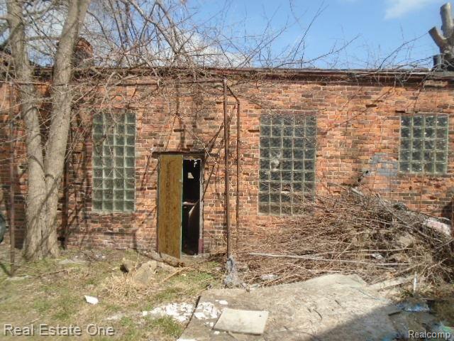 13498 HEALY, Detroit, MI 48212