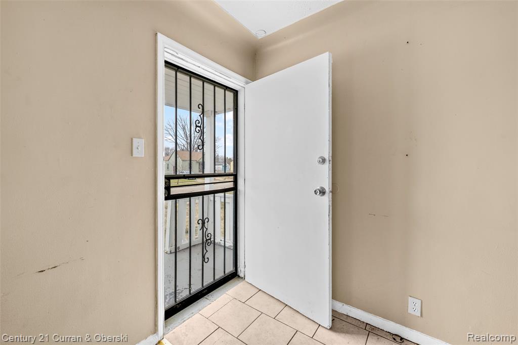 8468 Minock Street, Detroit, MI 48228 — Photo 3
