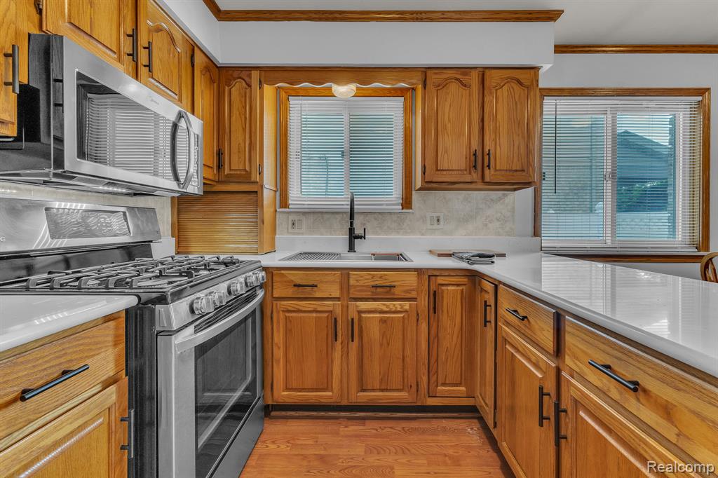 4197 Monroe Street, Dearborn Heights, MI 48125 — Photo 13