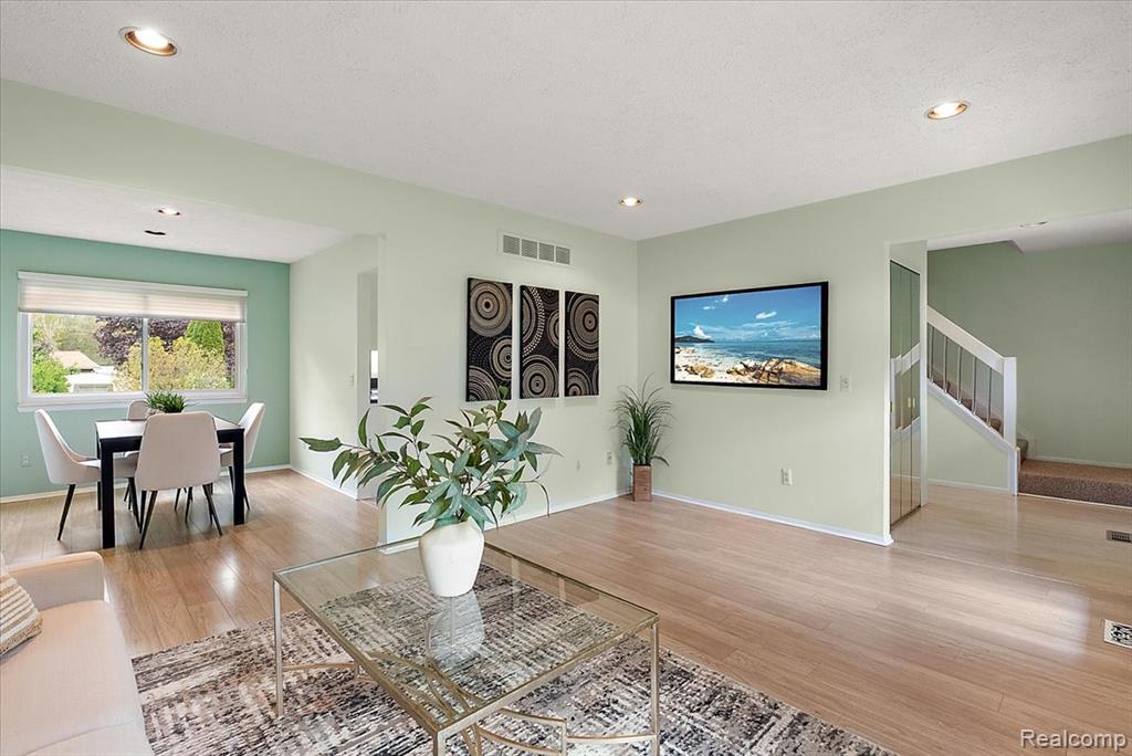 2832 Warrior Drive, Wixom, MI 48393 — Photo 13