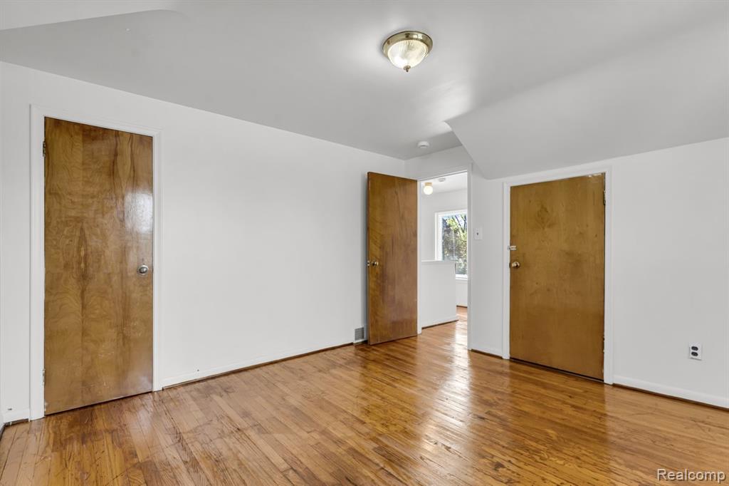 18792 Old Homestead Drive, Harper Woods, MI, 48225