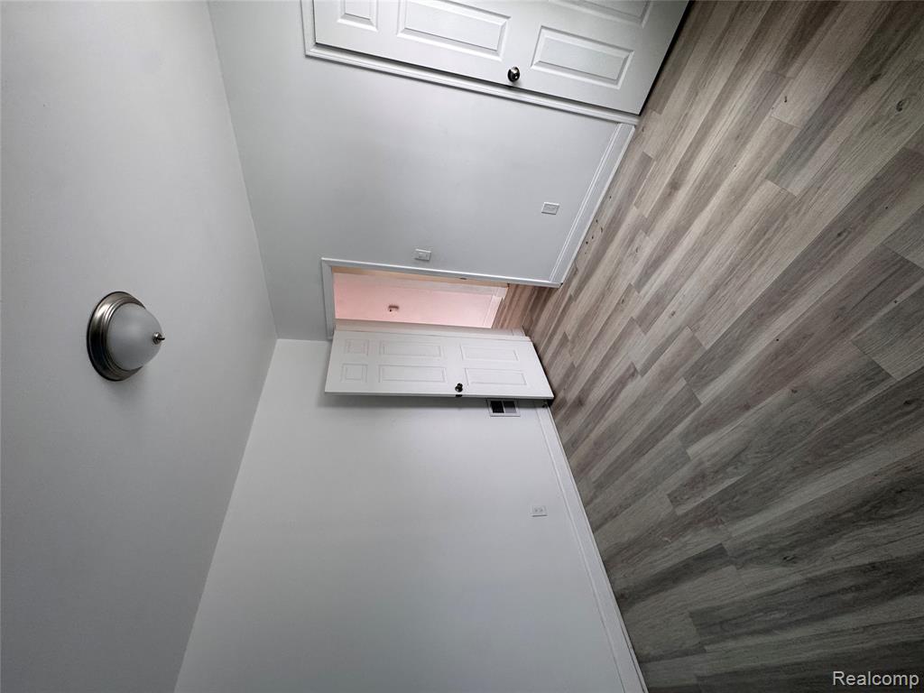 8569 Quincy, Detroit, MI 48204 — Photo 9